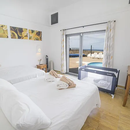Impressive | 3 Bedrooms | Magatsuhi | Spacious Sun Terrace | Outdoor Pool, Hot Tub And Bbq | Montana Roja Villa *