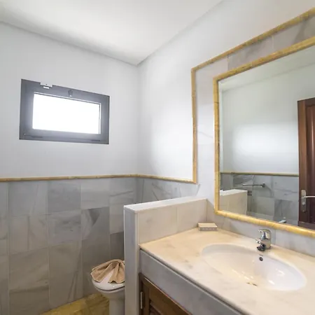 Villa Impressive | 3 Bedrooms | Magatsuhi | Spacious Sun Terrace | Outdoor Pool, Hot Tub And Bbq | Montana Roja *