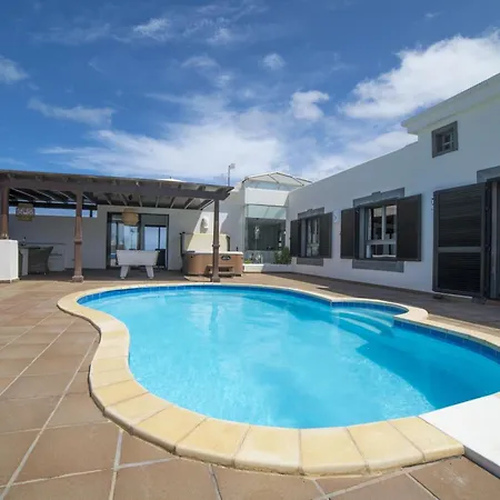 Impressive | 3 Bedrooms | Magatsuhi | Spacious Sun Terrace | Outdoor Pool, Hot Tub And Bbq | Montana Roja *